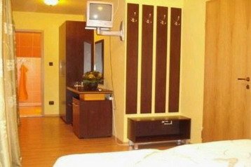 Rumunia Privát Bran, Zewnątrz